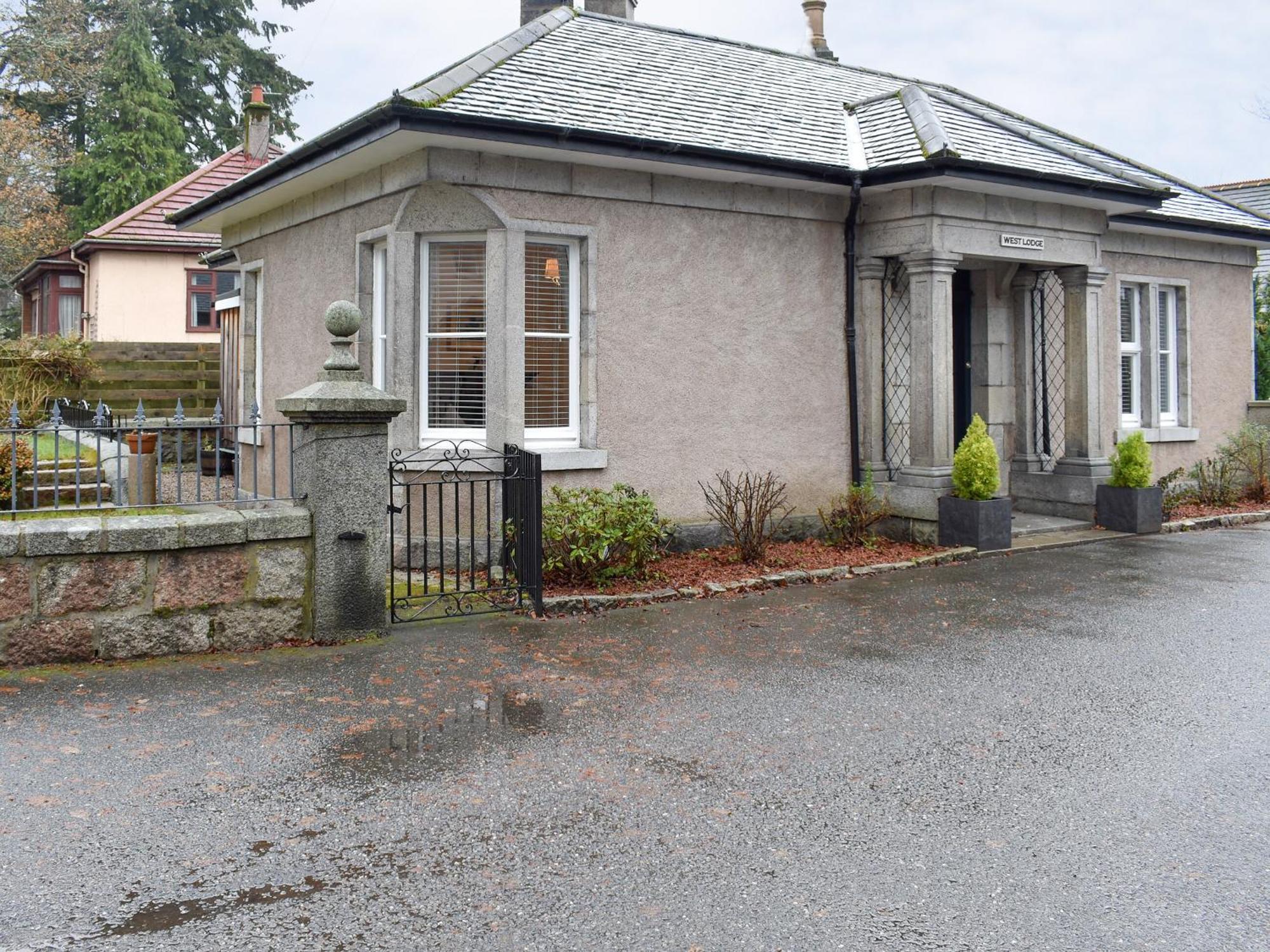 West Lodge Banchory Bagian luar foto